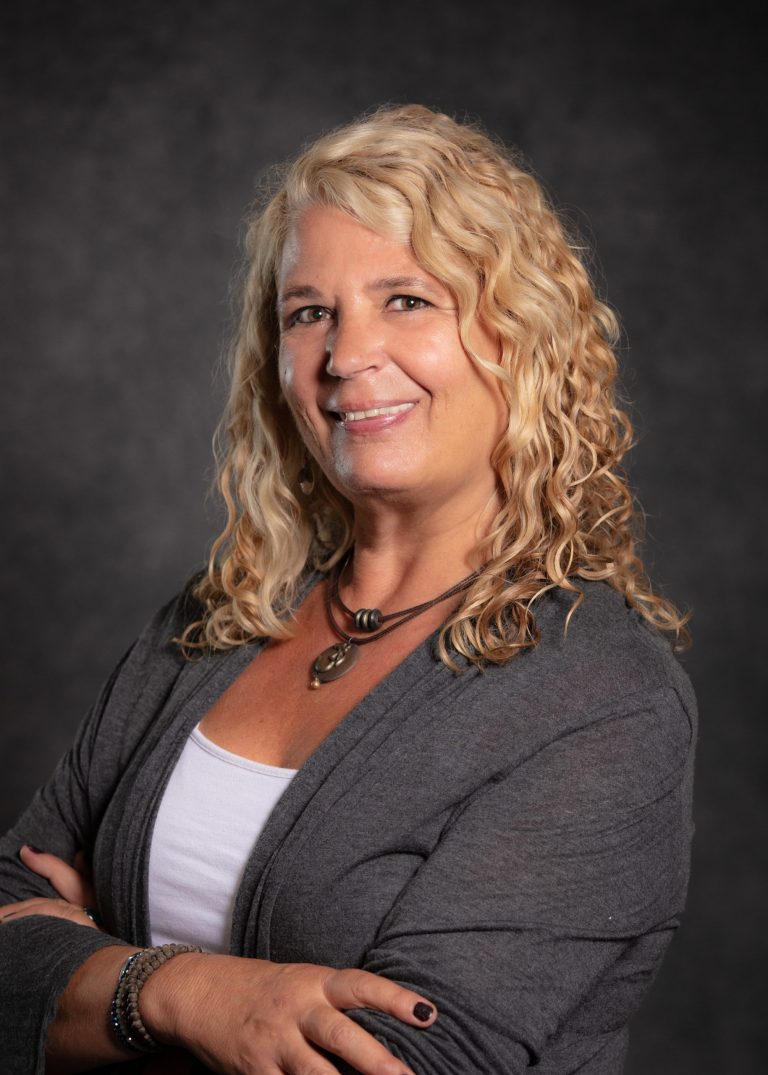 Headshot of Toni Maxey