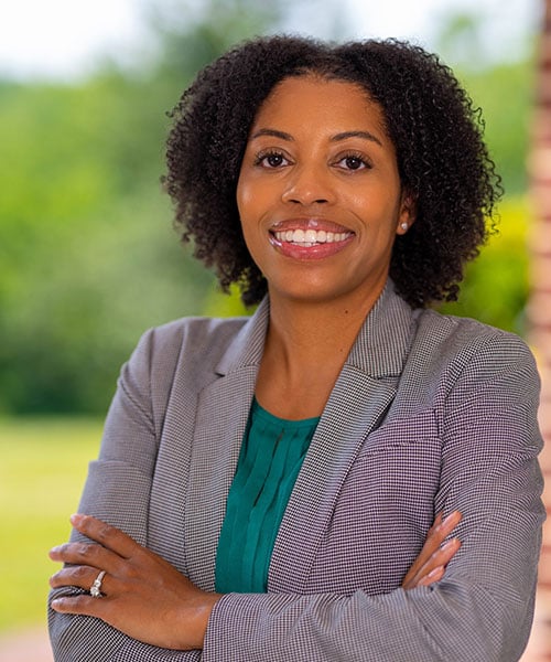 Headshot of Janae Craddock
